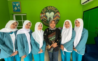 Mahasiswa S1 Administrasi Rumah Sakit Universitas Alma Ata Perdalam Manajemen SDM Melalui Kunjungan Lapangan ke Klinik Go Smile Dental Care