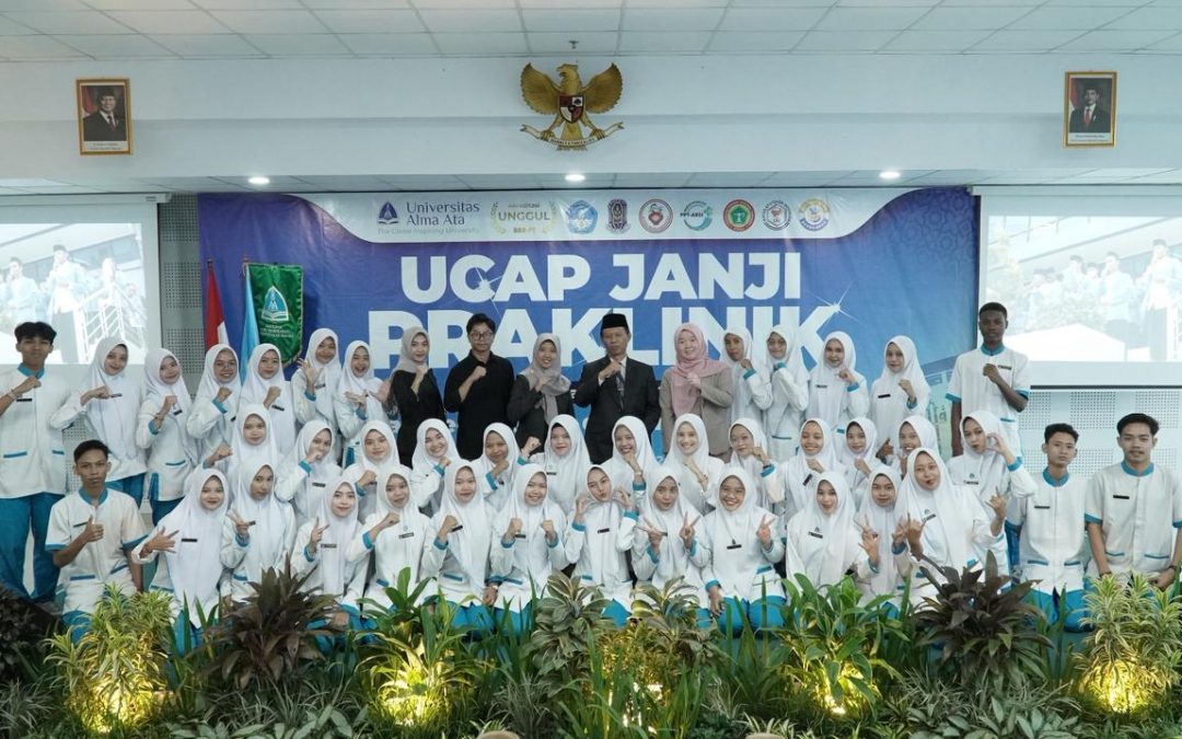 Saat Janji Menjadi Komitmen: Langkah Awal Mahasiswa S1 Administrasi Rumah Sakit Universitas Alma Ata di Dunia Rumah Sakit
